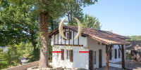 maison à ST PEE SUR NIVELLE (64310)